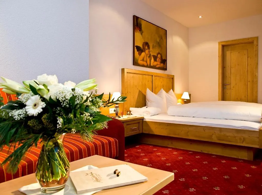 Hotel Alpenstern - Sommer Silvretta Card Premium Inklusive! Ischgl